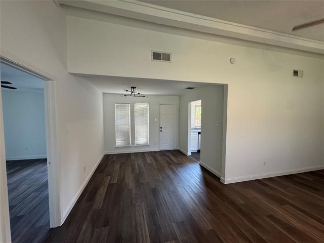 Photo - 9750 Camfield Rd