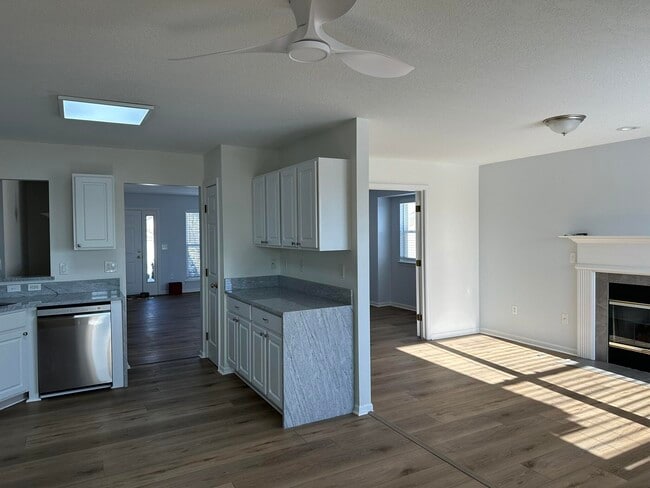 Photo - 3956 Bridle Pass