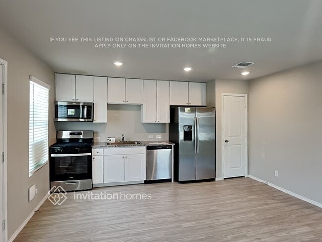 Photo - 7311 Alcazar Gate