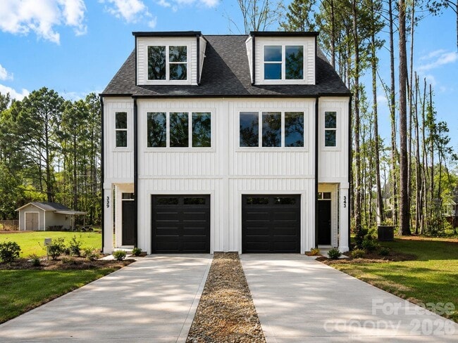 Building Photo - 339 Gray Dr