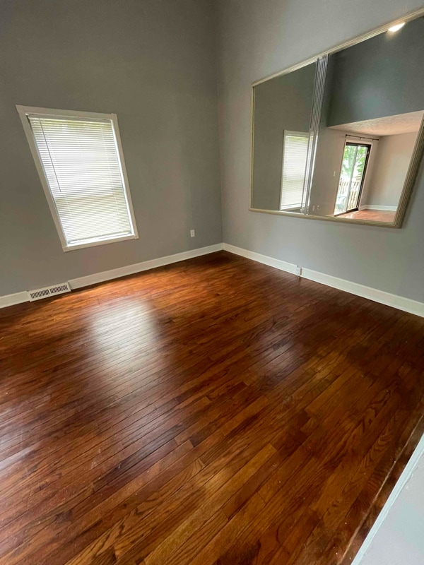 Photo - 1105 Old Farm Rd