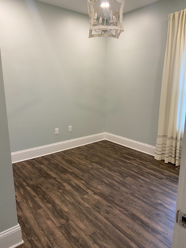 Photo - 931 Lasalle St