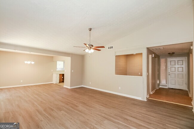 Photo - 8178 Winewood Way