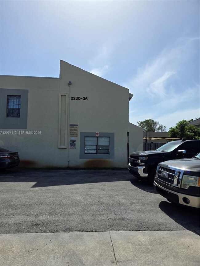 Building Photo - 2236 NW 52nd Ave Unit 2236