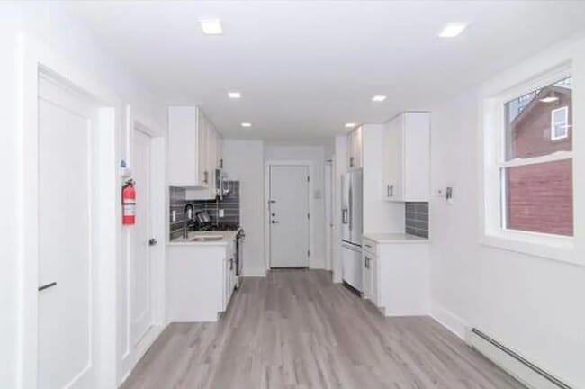 Building Photo - 950 Broadway Unit 2R Rental