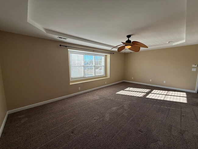 Photo - Beautiful 4 bedroom, 3.5 house