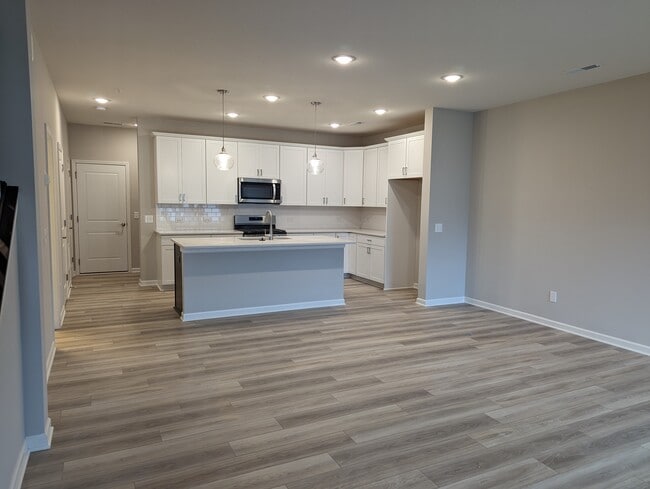 Photo - 14504 Twin Lakes Cir