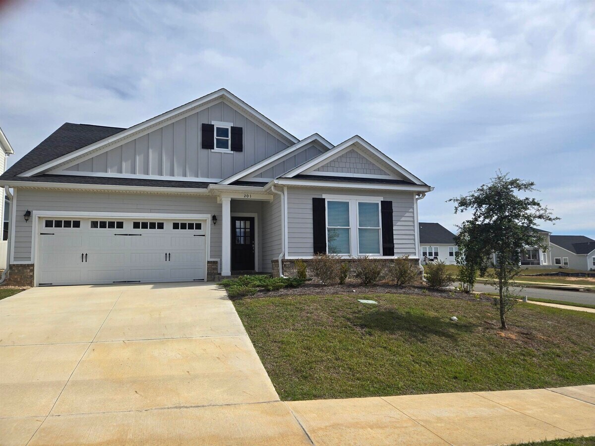 Photo - 201 Ursaline St