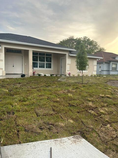 Photo - 900 SW Versailles Ave