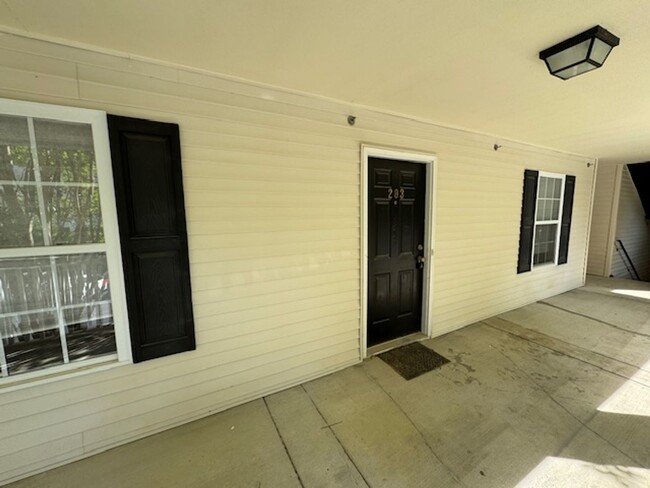 Photo - Trailwood Heights Available NOW! Condo