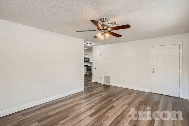 Photo - 4926 Haines Rd N