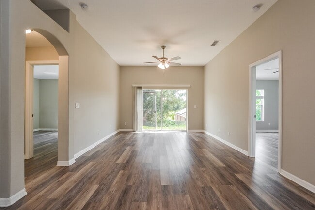 Photo - 25140 Chipshot Ct