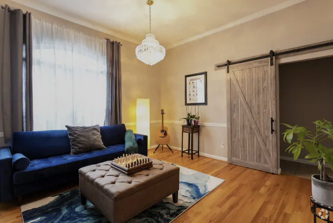 Building Photo - 11632 Long Forest Dr Unit Furnished Duplex Main Apartment