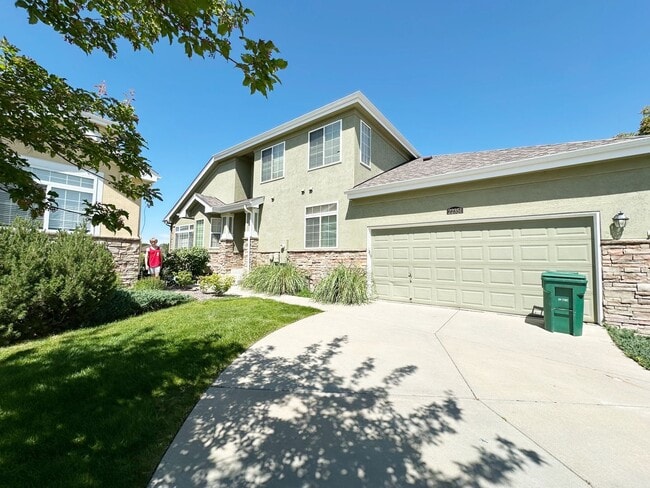 Photo - Bright, Spacious 2-Bedroom Home in Aurora with Room to Grow