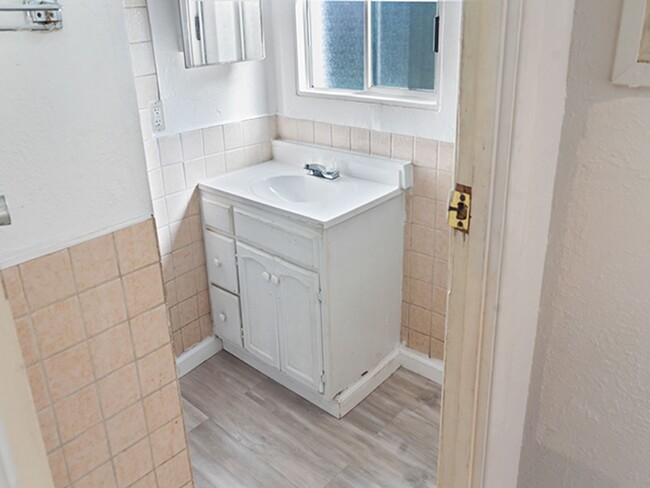 Photo - brockhur Apartment Unit A