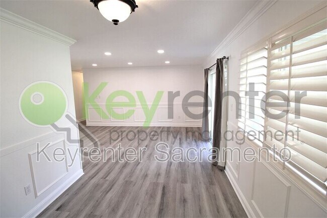 Photo - 8469 Cortadera Dr