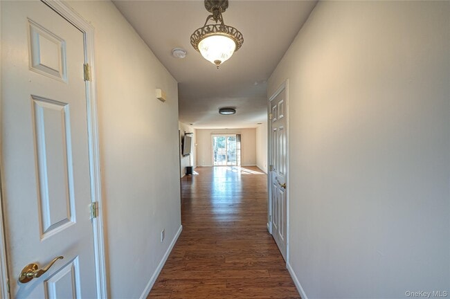 Photo - 1113 Savoy Dr