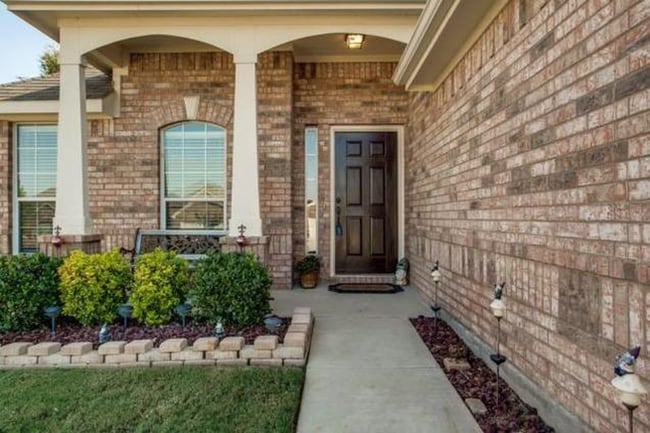 Photo - 496 Northbrook Ave