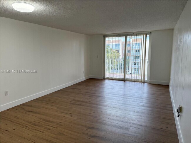 Photo - 6980 NW 186th St Unit 3-419