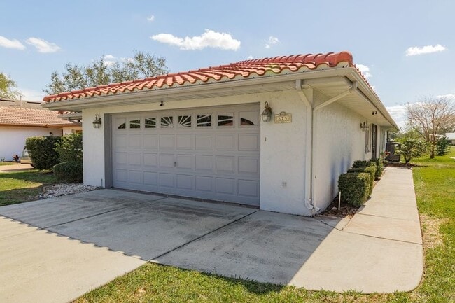 Building Photo - 673 Augusta Rd