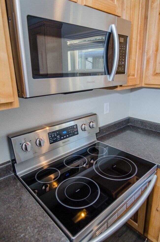 Photo - 922 N Garfield Ave