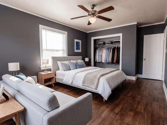 Photo - Edwards on Fifth