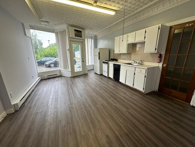 Photo - 7 N Main St Unit 7