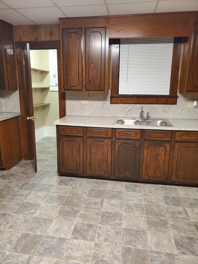 Photo - 160 Cherry St