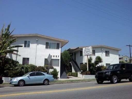 3007 Rowena Ave Unidad 4