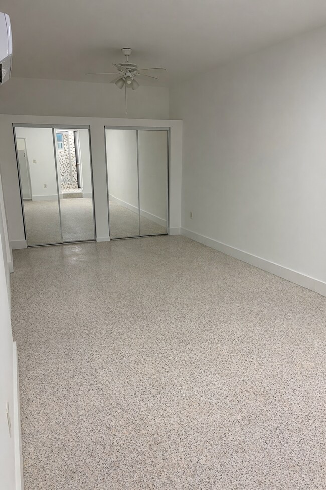 Photo - 900 NW 32nd Ave