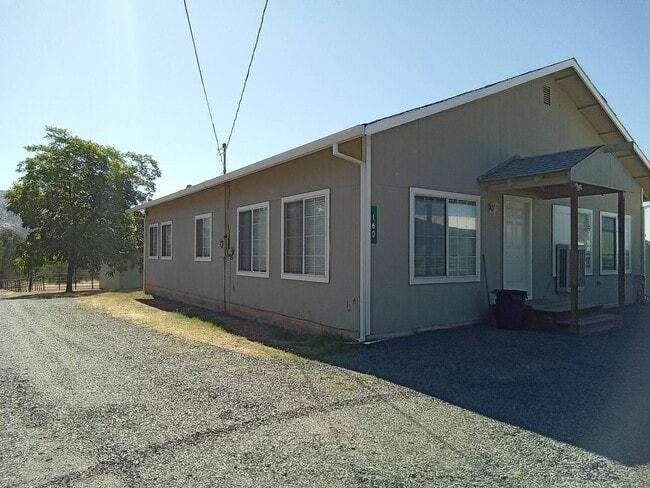 Building Photo - 160 Rutherford Ln Rental