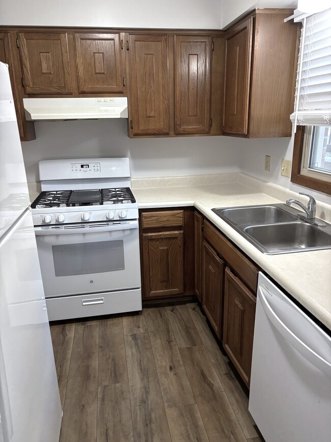 Photo - 1825 Knox St Unit 4