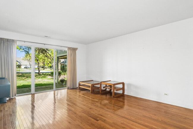 Photo - 1411 Wentworth Ct