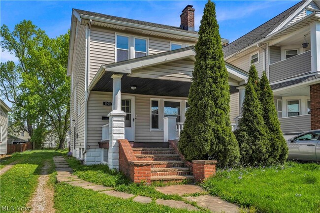 Photo - 8505 Bancroft Ave