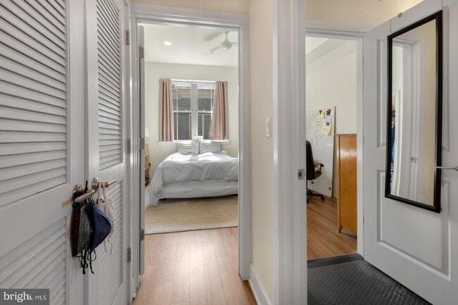 Photo - 1356 S Bouvier St Unidad 2