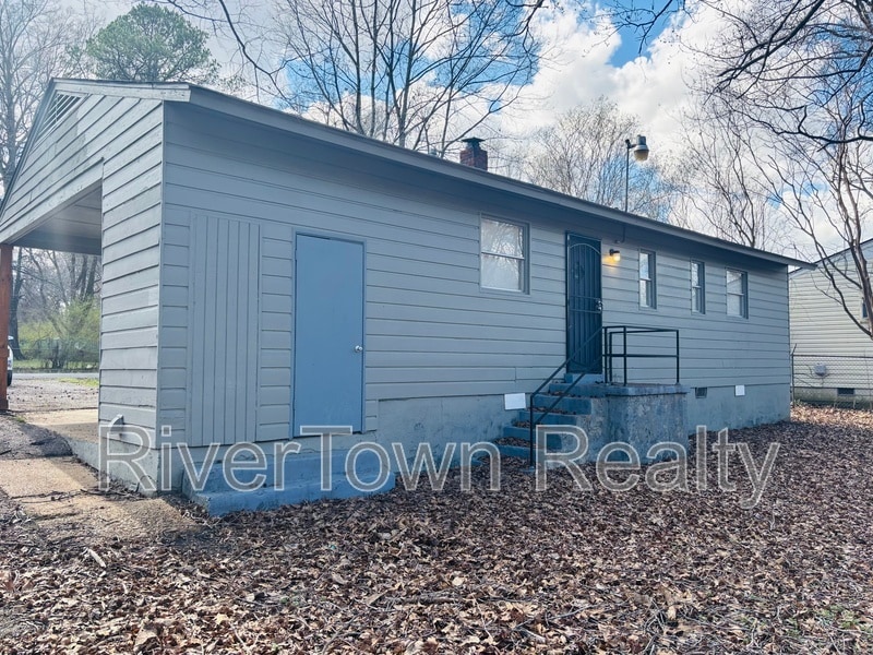 Photo - 686 Delta Rd