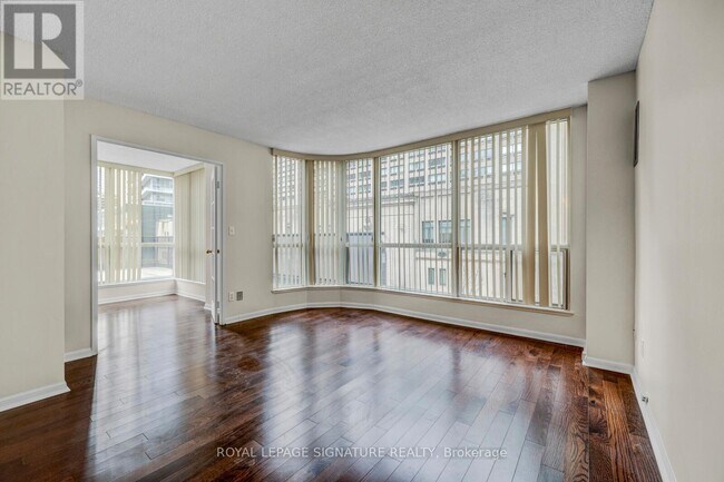 Photo - 7 Carlton St. Unit 306