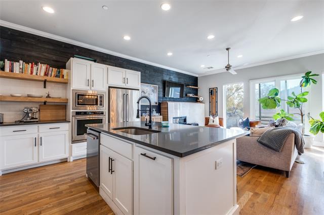Photo - 1262 N Prairie Ave
