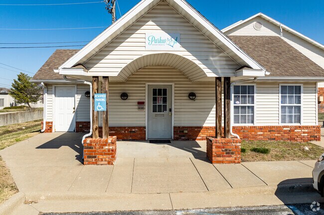 Parkwood Apartments