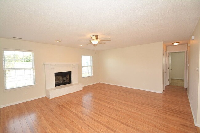 Photo - 7394 Tassel Ct
