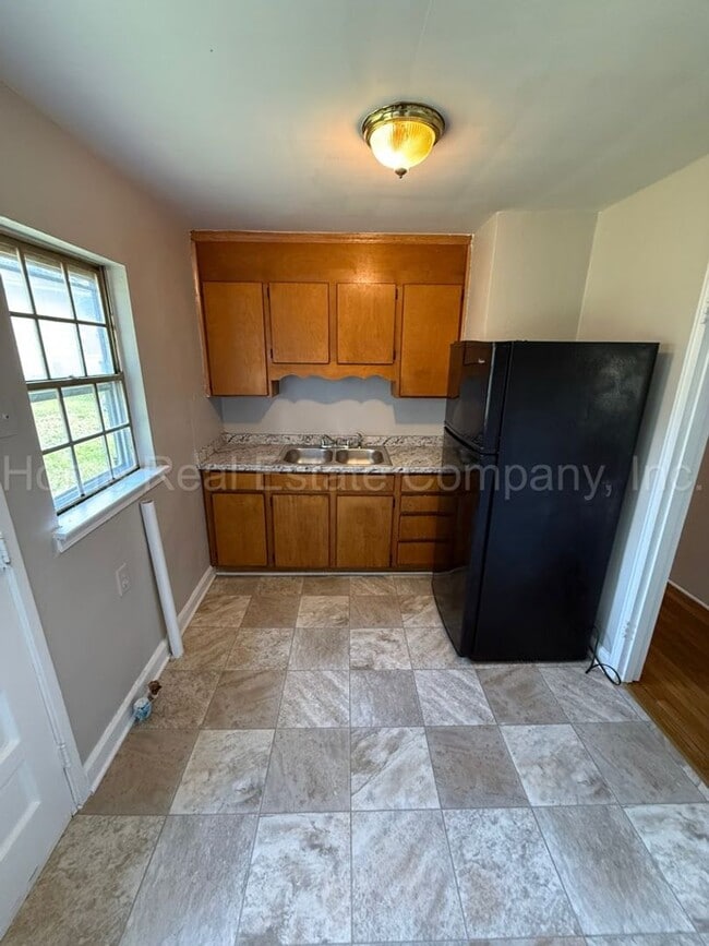 Photo - 658 Clemson Cir