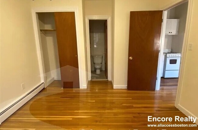 Photo - 168 N Beacon St Unit 01