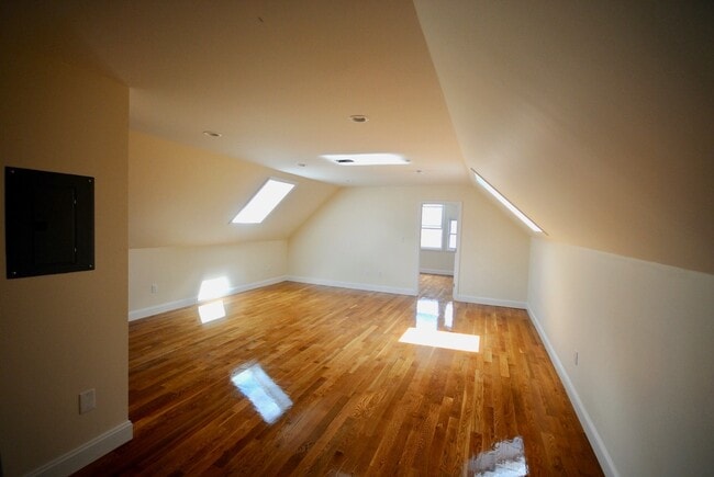 Photo - 15 Taylor St Unit A