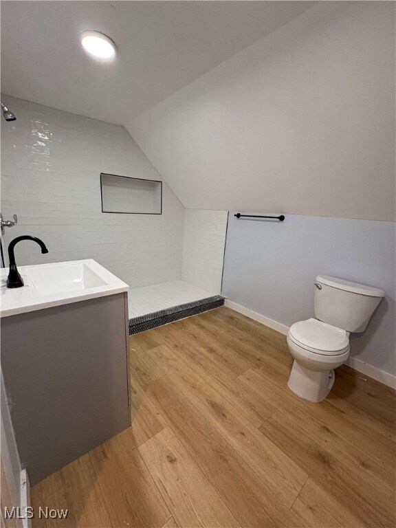 Photo - 946 E 79th St Unit 3