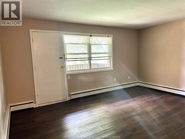 Photo - 2035 University Ave W Unit 205