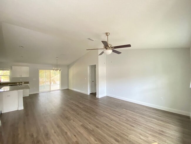 Photo - Custom Home - Desirable Citrus Springs Neighborhood 3/2/2 **Won't Last**