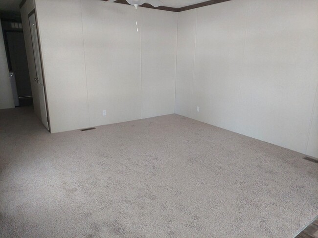Photo - 248 Magnolia Pl