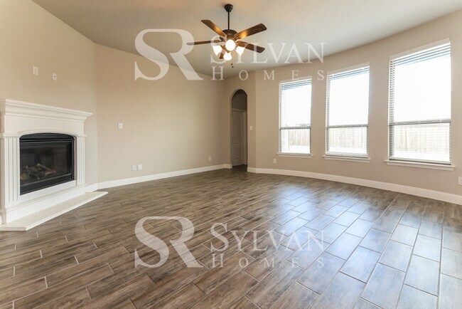 Photo - This is Tailored to Your Highest Standards.