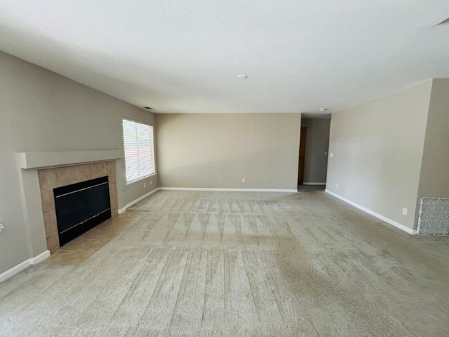 Photo - Beautiful Southside Home for Rent, 4 Bedroom 3 Bath