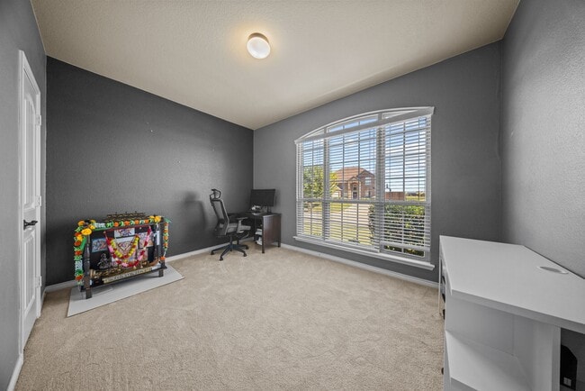 Photo - 115 Parkwood Dr